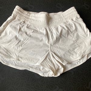 White hotty hot short